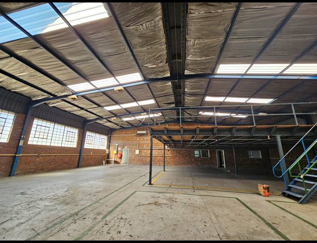 837M² WAREHOUSE FOR SALE IN TUNNEY